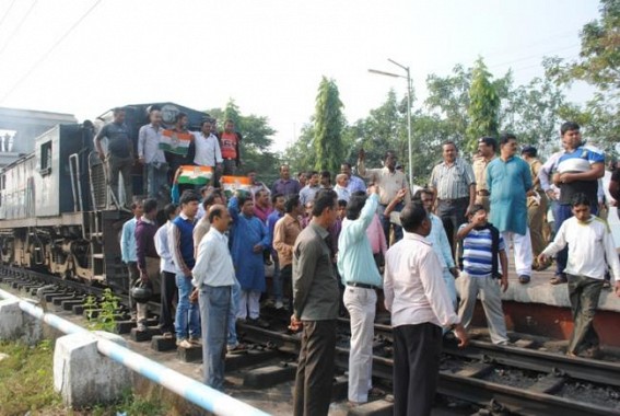 Congress claims successful Bandh: Rural Tripura open, claimed CPI (M)